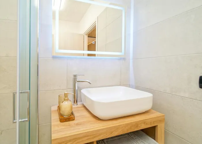 La Corte Di Elia Superior